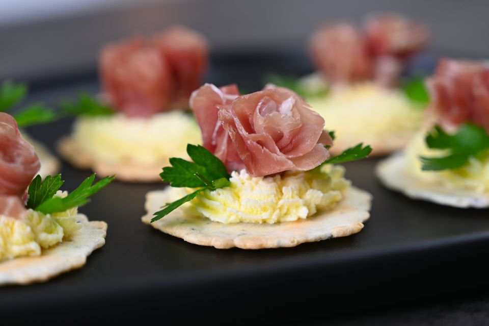 Prosciutto Rose Wafers